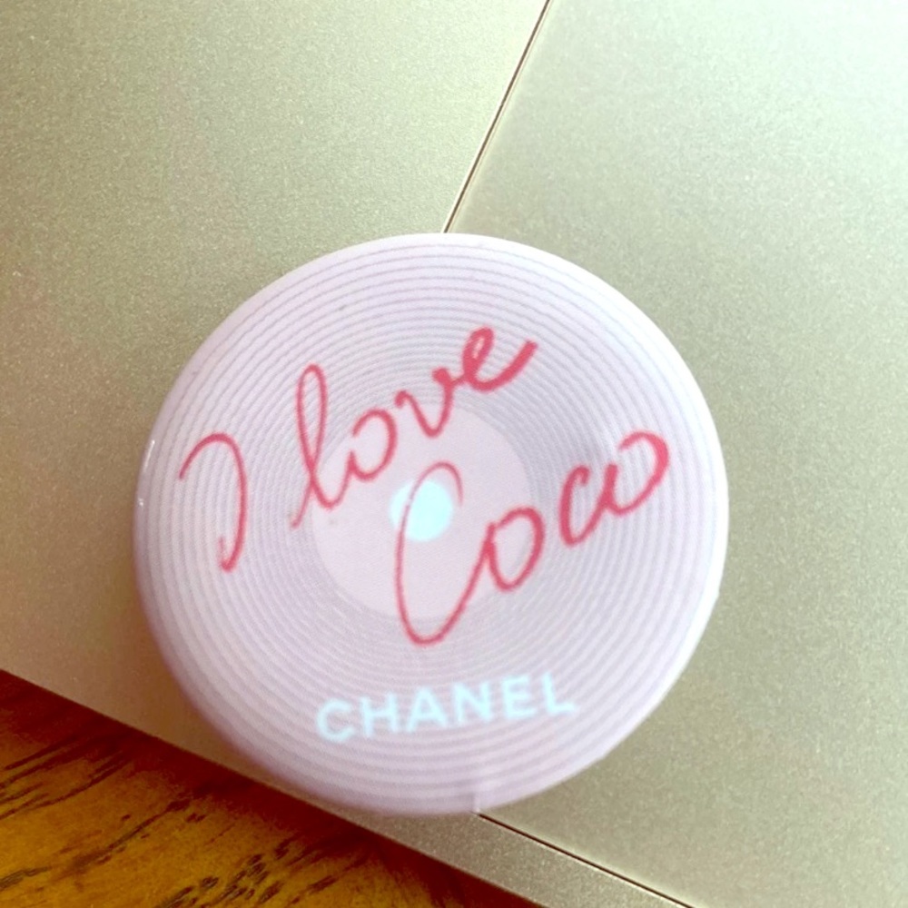 Chanel Pin